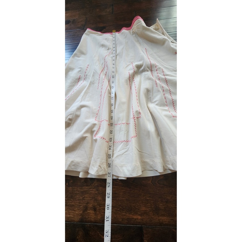 i.e. Midi Skirt Womens 12 White Pink Embroidered Cotton Excellent A-Line Boho - Picture 7 of 8